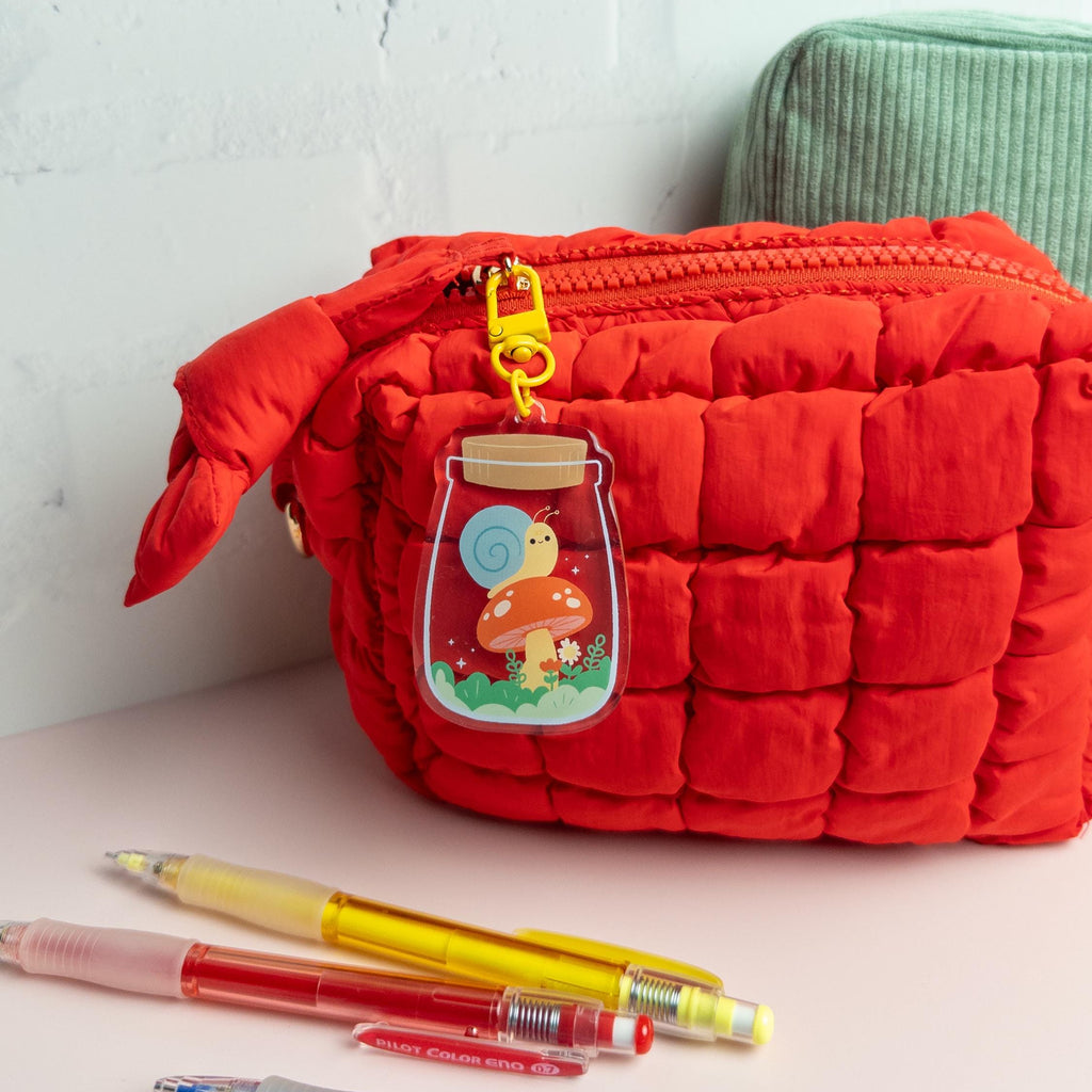 Cottagecore Snail Terrarium Acrylic Keychain: Kawaii Gift Keychain and Zipper Pull